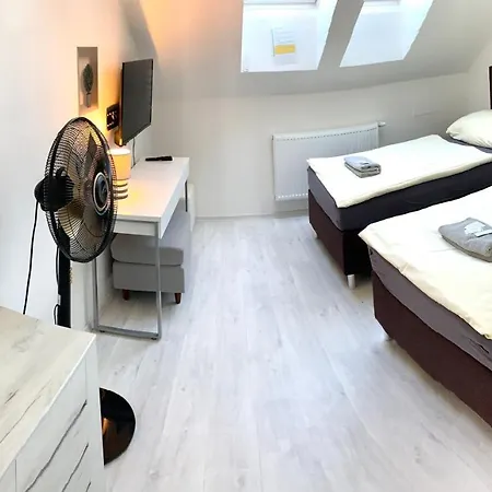 Stara Posta Hotell Zdiby
